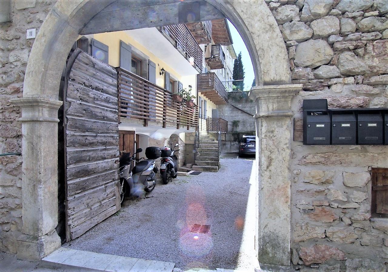 Little Arco House Apartment Bagian luar foto